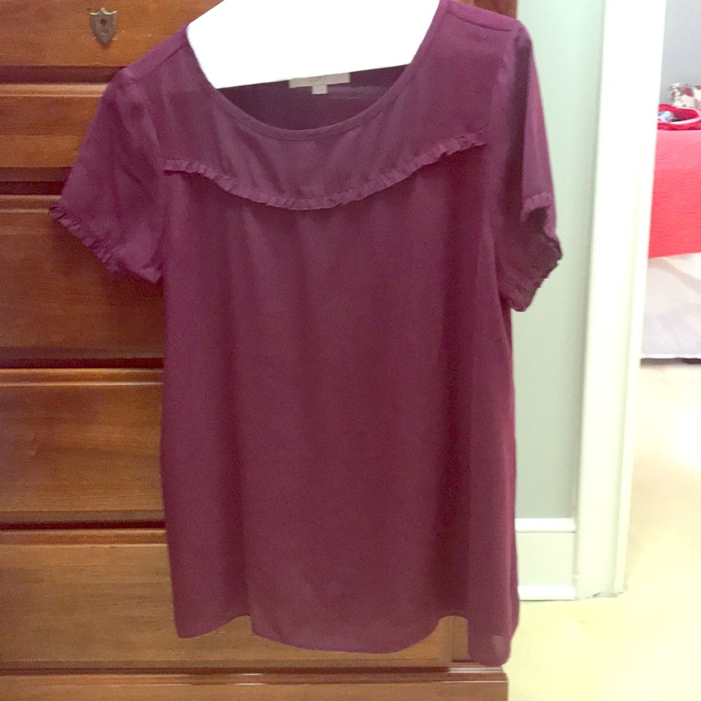Loft mixed media top short sleeve L